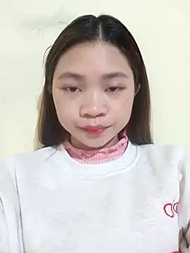 Mayy1 online show from December 19, 2025, 1:23 am