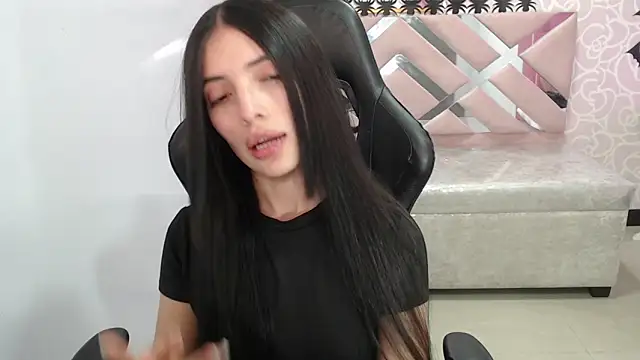 cynthia ch online show from October 29, 2025, 3:20 am