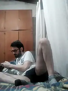 Fefede97  online show from December 1, 2025, 1:38 pm