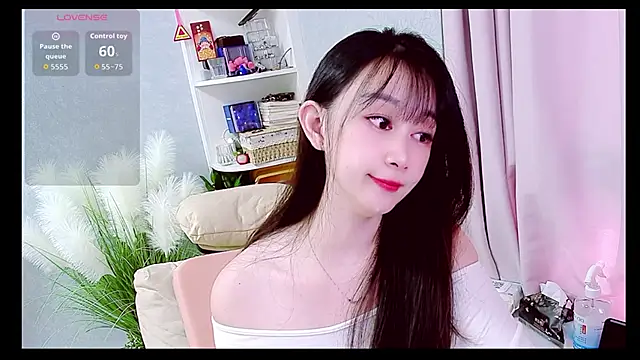 Snapshot of catlovesapple_ chatting on October 9, 2025, 6:33 am catlovesapple online show from October 9, 2025, 6:33 am