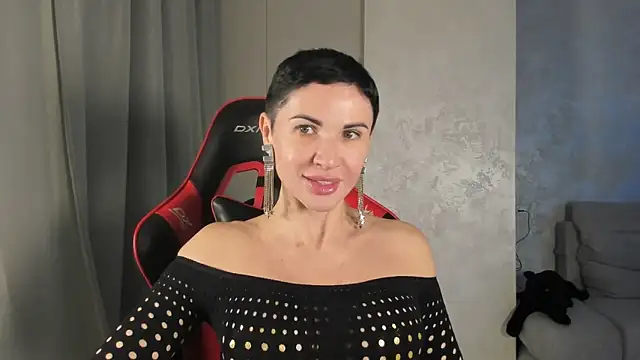 Snapshot of Angel_iam chatting on December 15, 2025, 7:07 pm Angel iam online show from December 15, 2025, 7:07 pm