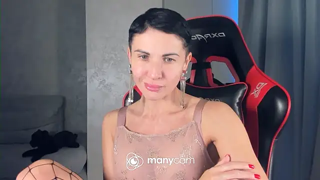 Angel iam online show from May 17, 2026, 3:04 am