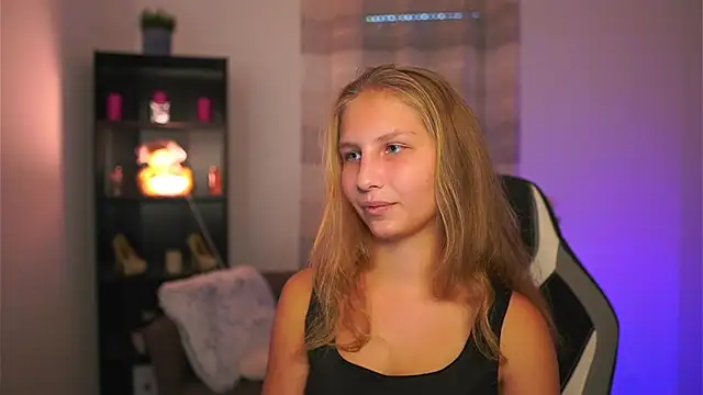 emmie murray online show from October 25, 2025, 1:18 pm