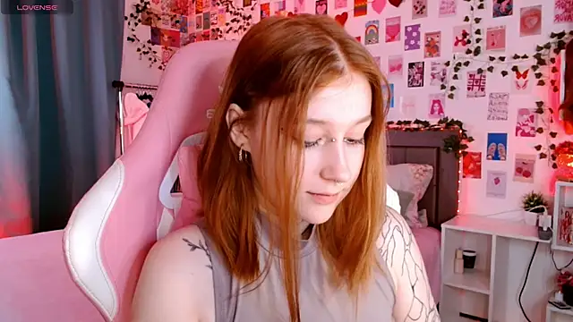 Ayla Hicks online show from November 8, 2025, 3:18 am