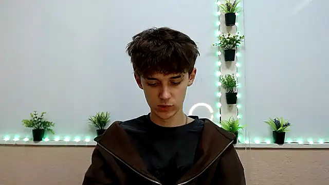 Hoot Dude  online show from November 20, 2025, 2:28 pm