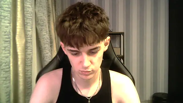 Hoot Dude  online show from December 15, 2025, 3:16 pm