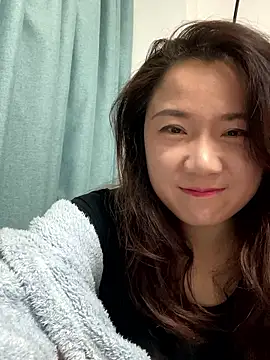 Snapshot of Momo-9988 chatting on January 14, 2026, 11:27 am Momo-9988 online show from January 14, 2026, 11:27 am