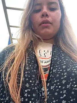 Violettt hot online show from October 31, 2025, 12:28 pm