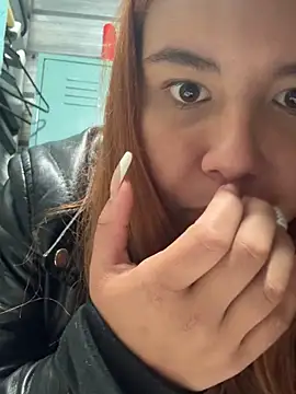 Violettt hot online show from December 16, 2025, 1:27 pm