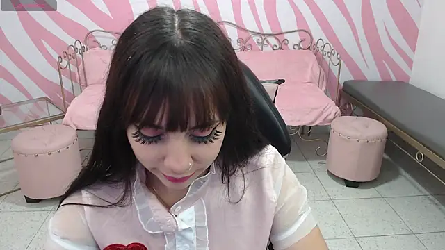 saabrina  online show from October 14, 2025, 1:12 pm