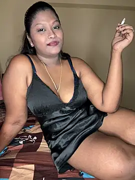 Snapshot of Shradha-999 chatting on October 18, 2025, 11:38 pm Shradha-999 online show from October 18, 2025, 11:38 pm