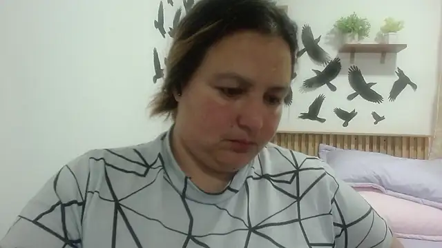 Snapshot of SweetRouse__ chatting on November 14, 2025, 1:54 pm SweetRouse online show from November 14, 2025, 1:54 pm