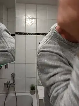 TommyTom76 online show from October 24, 2025, 8:33 am