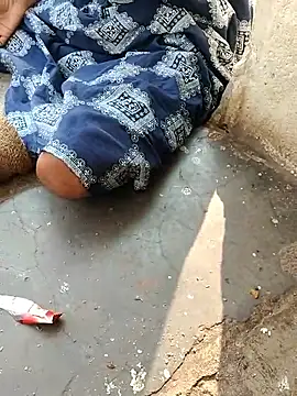 Snapshot of ARTIR1 chatting on November 27, 2025, 9:00 am ARTIR1 online show from November 27, 2025, 9:00 am