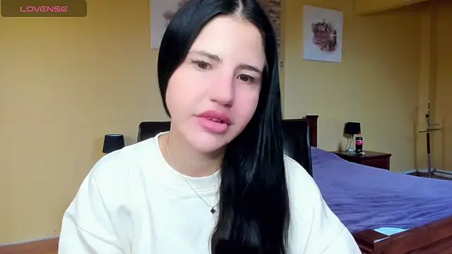 Malibu J online show from November 20, 2025, 12:05 pm