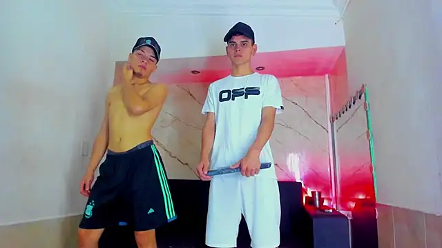 ALEX MILLER25 online show from November 3, 2025, 4:36 am