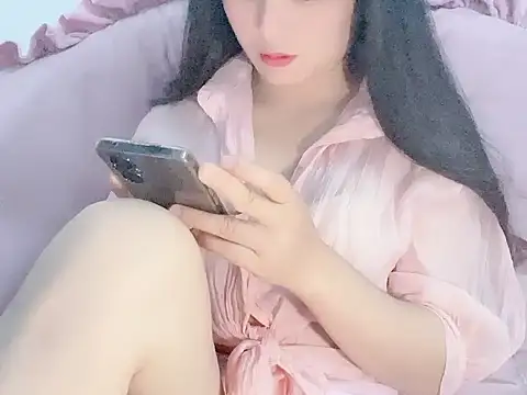 Snapshot of Lie_liee chatting on April 17, 2026, 1:25 pm Lie liee online show from April 17, 2026, 1:25 pm