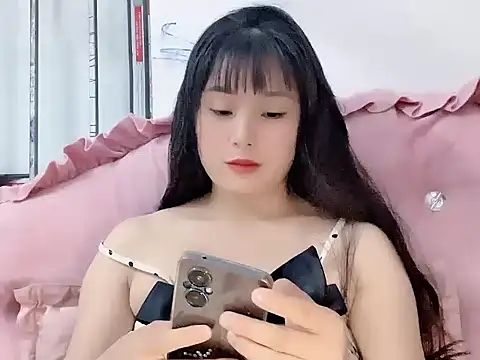 Snapshot of Lie_liee chatting on June 25, 2026, 1:59 pm Lie liee online show from June 25, 2026, 1:59 pm