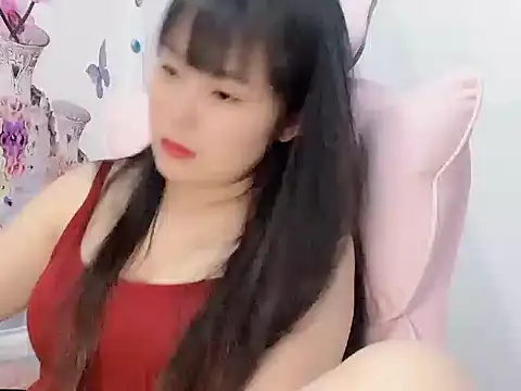 Snapshot of Lie_liee chatting on July 9, 2026, 2:43 pm Lie liee online show from July 9, 2026, 2:43 pm