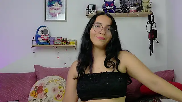 LucyDerby online show from February 5, 2026, 1:43 am