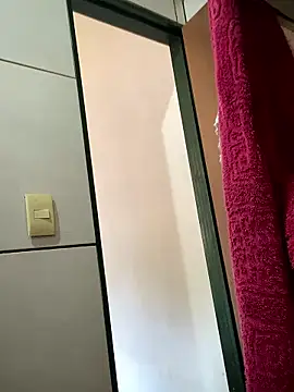 Snapshot of EggedGrowth chatting on January 14, 2026, 3:39 pm EggedGrowth online show from January 14, 2026, 3:39 pm