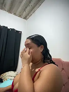 Snapshot of EggedGrowth chatting on January 31, 2026, 11:14 pm EggedGrowth online show from January 31, 2026, 11:14 pm