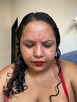 Snapshot of EggedGrowth chatting on February 5, 2026, 12:54 pm EggedGrowth online show from February 5, 2026, 12:54 pm