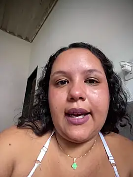 Snapshot of EggedGrowth chatting on February 24, 2026, 1:53 pm EggedGrowth online show from February 24, 2026, 1:53 pm