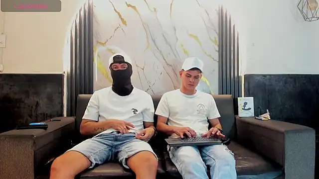 liam coleman25 online show from April 30, 2026, 3:46 am