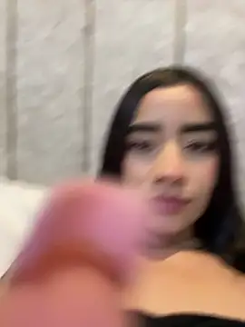 ISABELFORYOU1 online show from December 3, 2025, 3:14 am