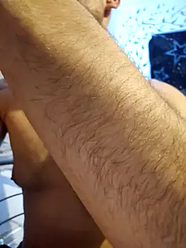 Snapshot of Ando1992 chatting on December 16, 2025, 9:42 pm Ando1992 online show from December 16, 2025, 9:42 pm