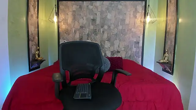 Snapshot of Axel_Draven chatting on March 18, 2026, 1:14 pm Axel Draven online show from March 18, 2026, 1:14 pm