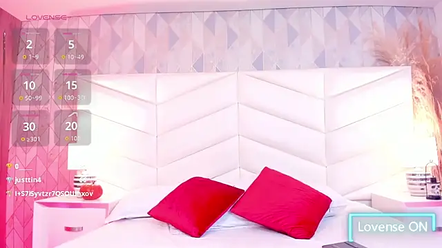 Snapshot of Charlotte_hall_ chatting on November 5, 2025, 3:39 am Charlotte hall online show from November 5, 2025, 3:39 am