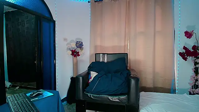 LucasGaeel online show from February 22, 2026, 1:20 pm