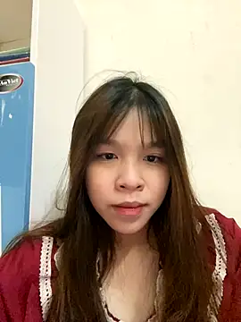 Snapshot of Hanaa07_ chatting on October 18, 2025, 12:35 am Hanaa07 online show from October 18, 2025, 12:35 am