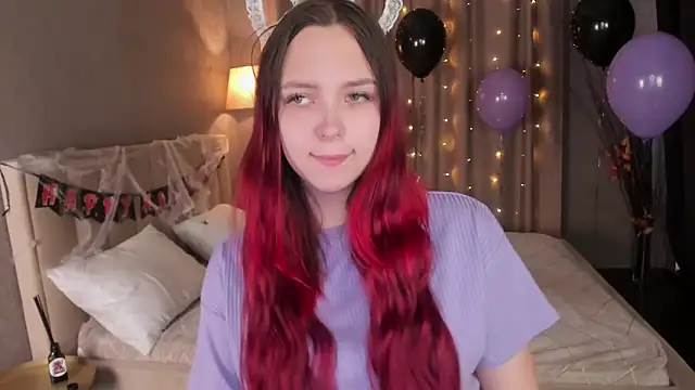 Snapshot of Monica__Queen chatting on October 27, 2025, 5:22 am Monica Queen online show from October 27, 2025, 5:22 am