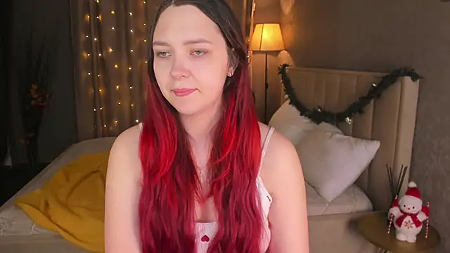 Snapshot of Monica__Queen chatting on December 15, 2025, 12:04 am Monica Queen online show from December 15, 2025, 12:04 am