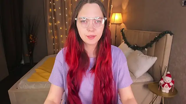 Snapshot of Monica__Queen chatting on December 16, 2025, 12:04 am Monica Queen online show from December 16, 2025, 12:04 am