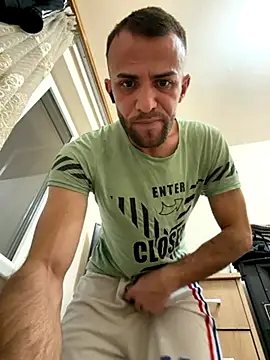 Snapshot of sexyman1936 chatting on November 29, 2025, 9:40 pm sexyman1936 online show from November 29, 2025, 9:40 pm