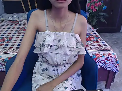 Tanvi-20 online show from November 14, 2025, 5:39 am