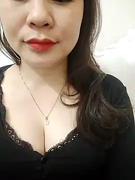 Girl Shy2000 online show from February 18, 2026, 2:40 am