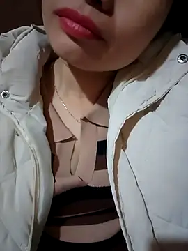 Meoweo 23 online show from November 20, 2025, 2:28 pm