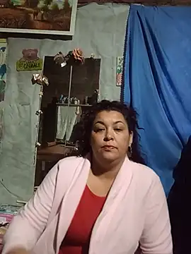 Snapshot of Lobizona chatting on June 28, 2026, 12:44 pm Lobizona online show from June 28, 2026, 12:44 pm