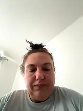 Snapshot of Eleanorxx chatting on September 29, 2025, 7:13 am Eleanorxx online show from September 29, 2025, 7:13 am