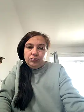 Snapshot of Eleanorxx chatting on October 8, 2025, 9:40 am Eleanorxx online show from October 8, 2025, 9:40 am