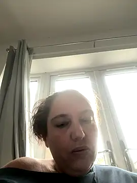 Snapshot of Eleanorxx chatting on October 17, 2025, 3:25 pm Eleanorxx online show from October 17, 2025, 3:25 pm