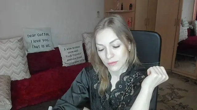 Snapshot of Tiffany_Bates chatting on April 24, 2026, 9:23 am Tiffany Bates online show from April 24, 2026, 9:23 am