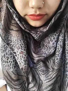 Miss Rose   online show from April 3, 2026, 5:49 am