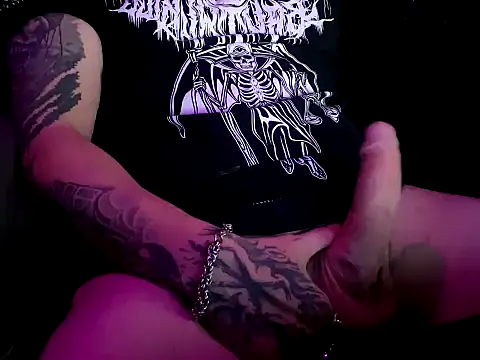 Snapshot of Sinner___ chatting on September 30, 2025, 10:59 pm Sinner    online show from September 30, 2025, 10:59 pm