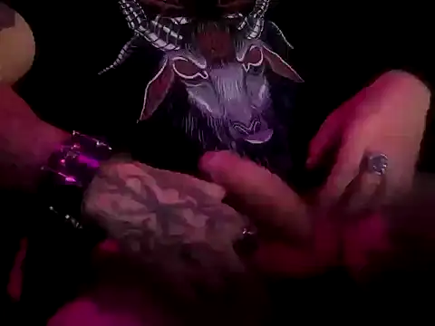 Snapshot of Sinner___ chatting on October 25, 2025, 12:40 am Sinner    online show from October 25, 2025, 12:40 am